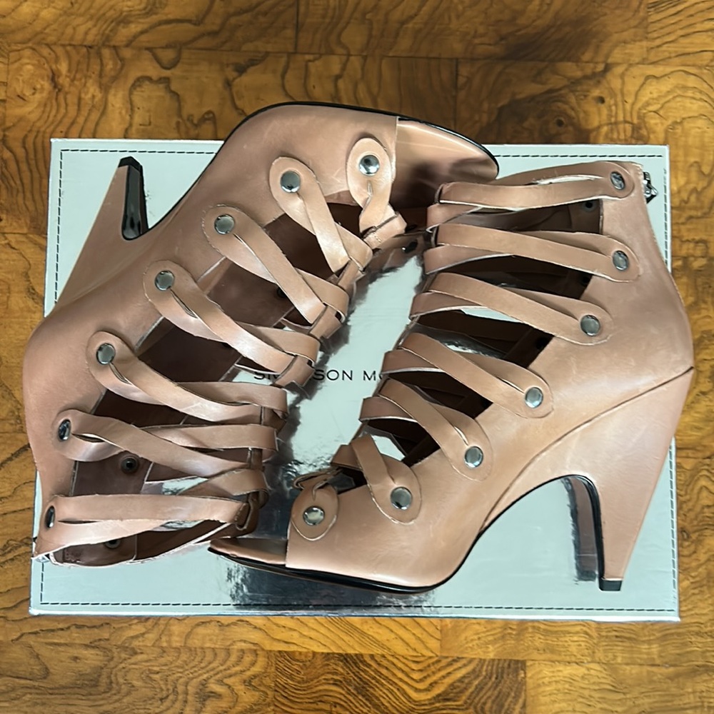 Sigerson Morrison Shoes size 9